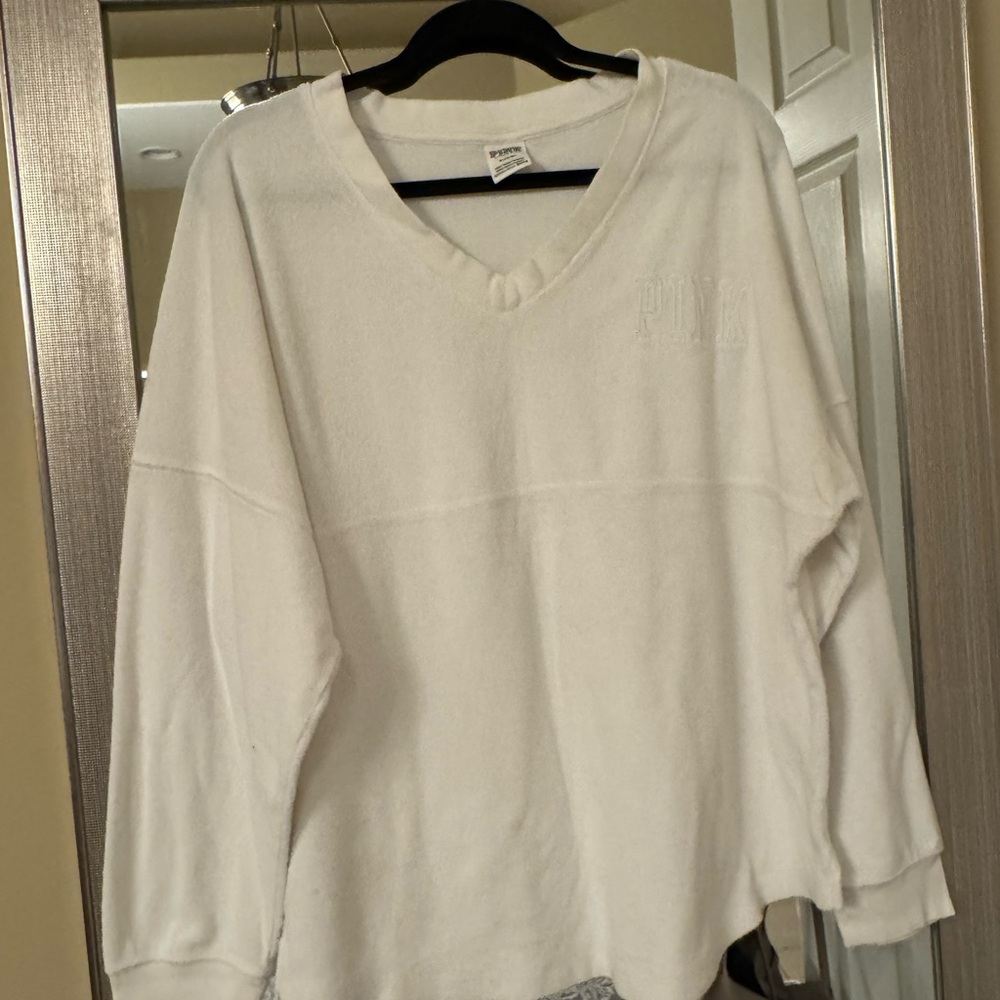 EUC VS PINK White V-Neck Terry Pullover - M